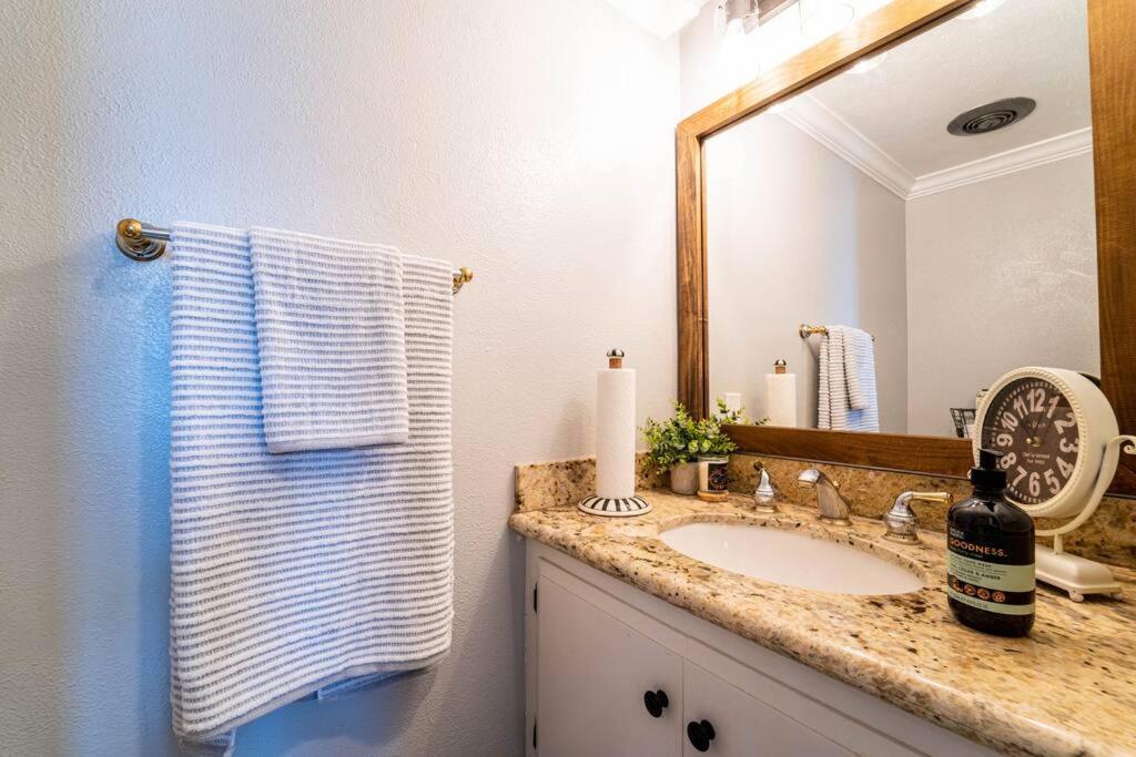 Private Heated Pool Oasis/Disney/Retro Arcade/Gym Placentia Exterior foto